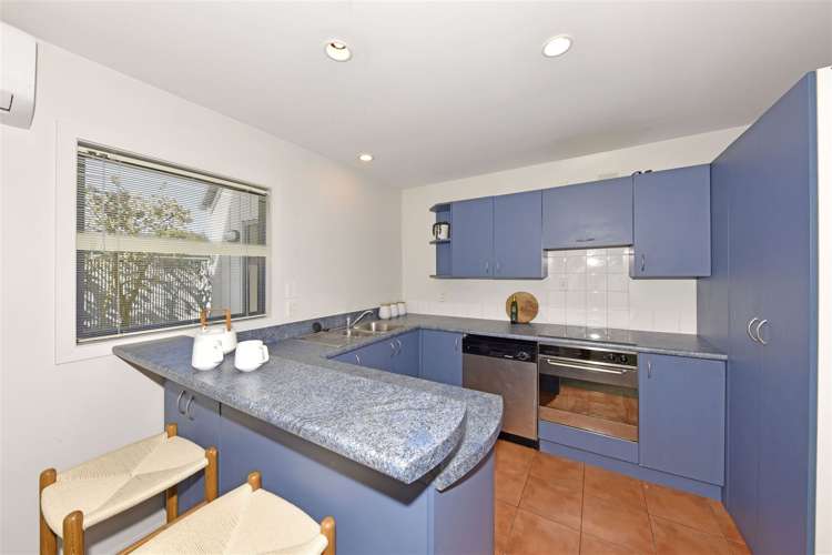 2/50 Ely Street Christchurch Central_7