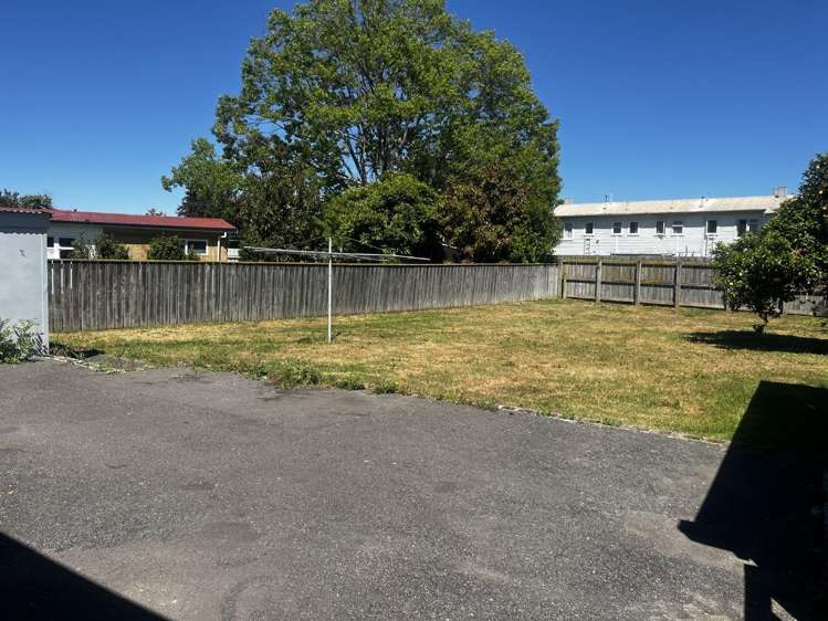 1016 Kauri Street 10487_12