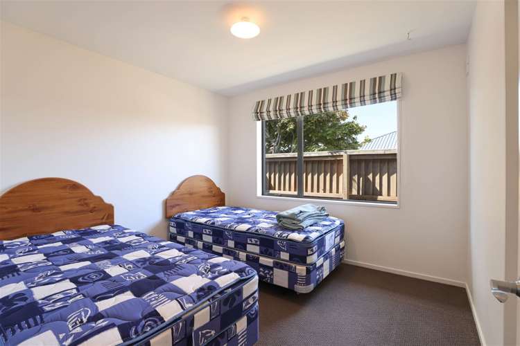 8 Parkdale Close Allenton_10