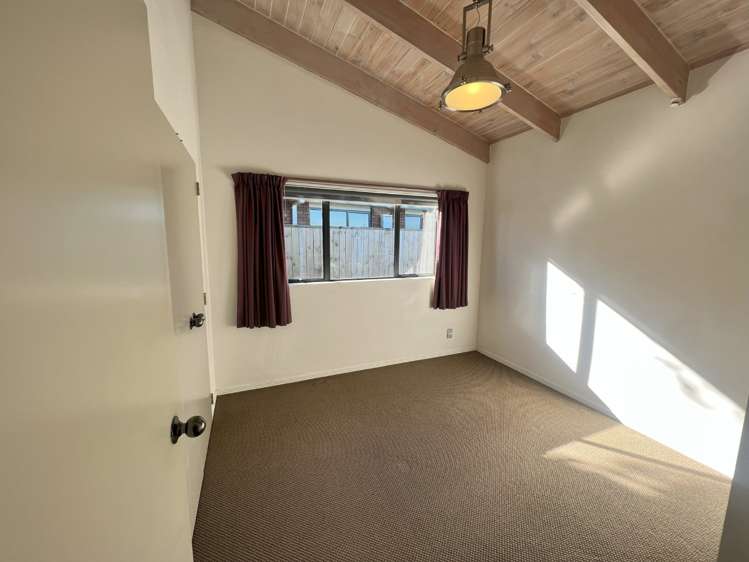 101 College Place 11233_11