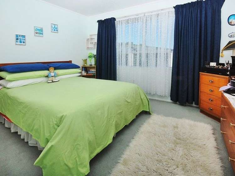 18 Moore Crescent Carterton_9