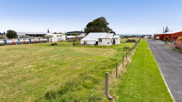 122 B and C Connett Road Bell Block_6