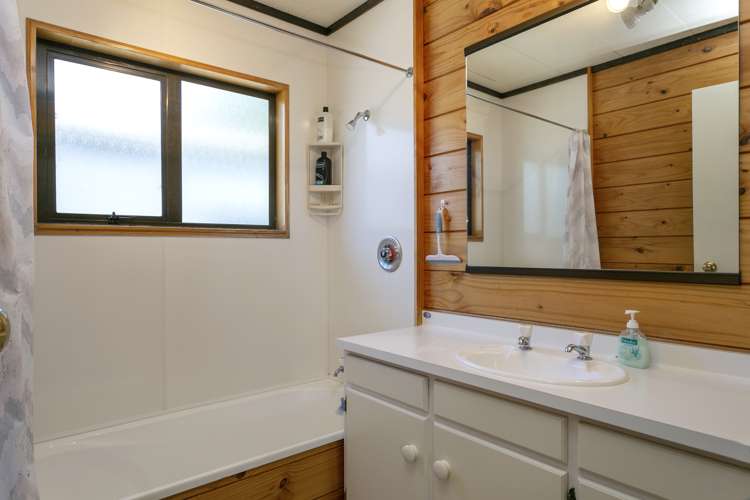 5/260 Taupahi Road Turangi_15