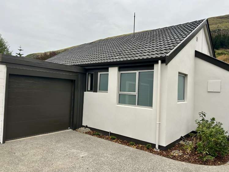 B/29 Sumnervale Drive_0
