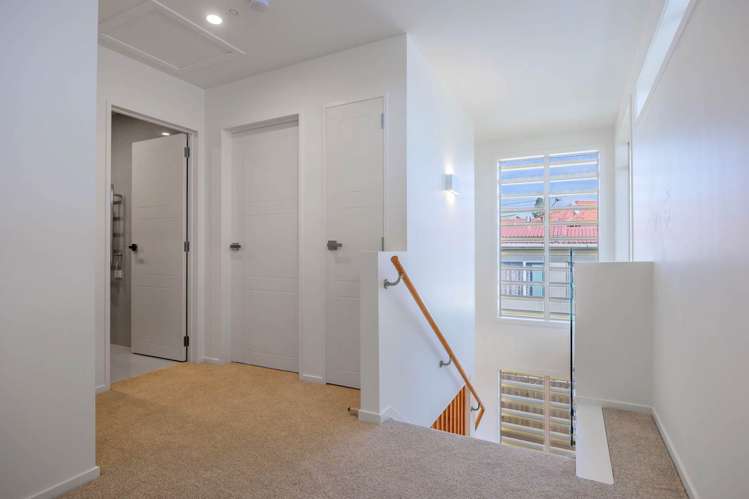5/3 Coronation Road Hillcrest_18