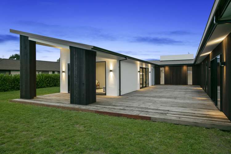 4 Alan Livingston Drive Cambridge_25