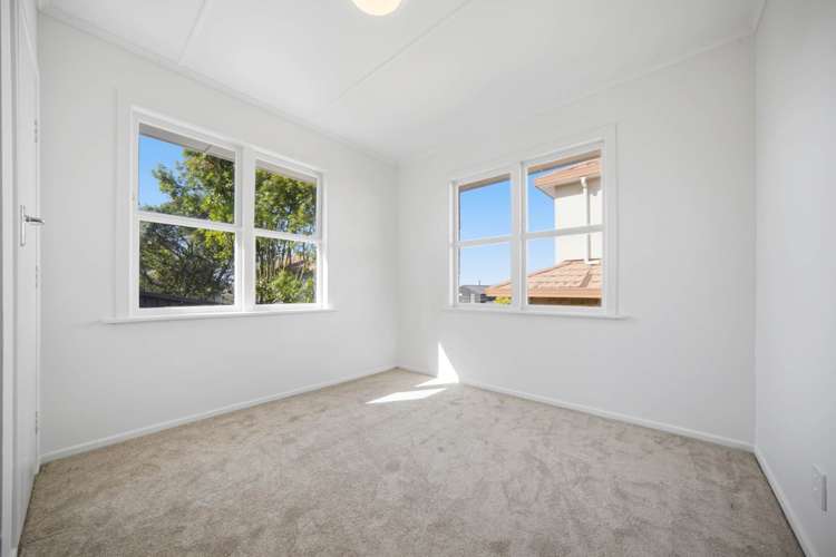 194 Chivalry Road Glenfield_14