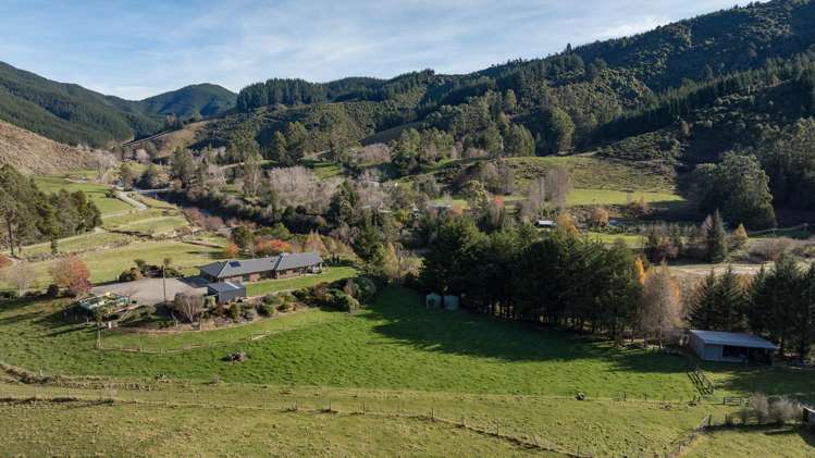 21 Serpentine River Road Aniseed Valley_14