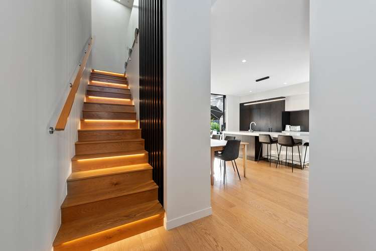 805a River Road Chartwell_2