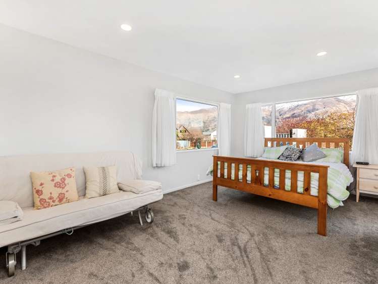 2 Waimana Place Wanaka_12