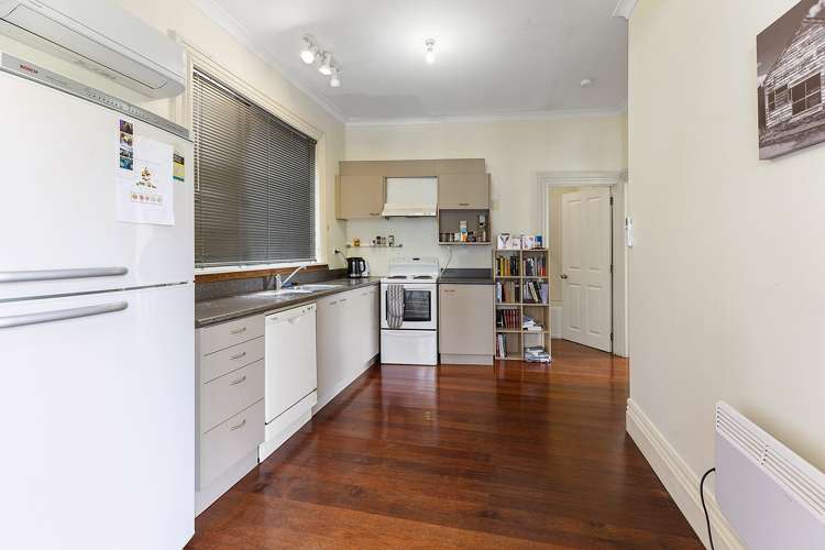 41 Nairn Street Mount Cook_10