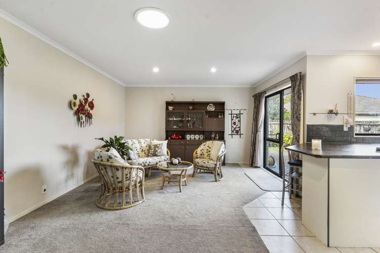 5 Erne Crescent East Tamaki_8