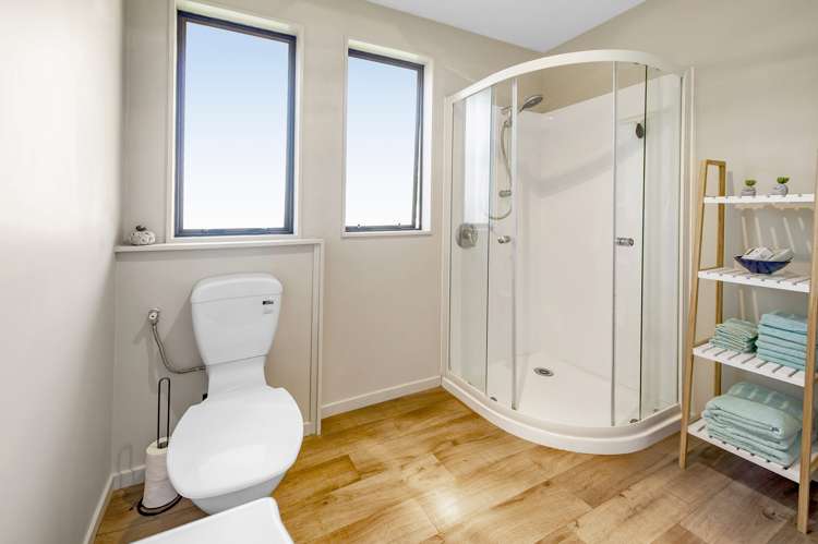 4 School Lane Kirwee_12