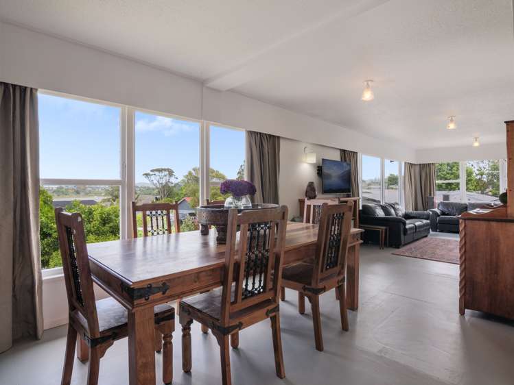 3 Sunny Bay Road Matua_6