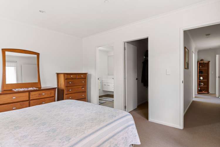 26 Sterling Park Lytton West_10