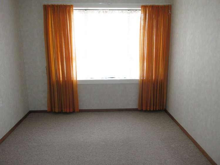 11 Plaskett Street Reefton_17