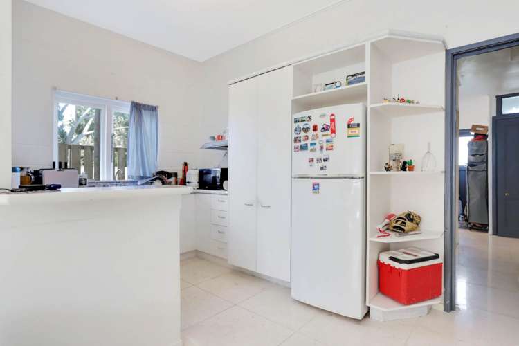 1 Gamble Way Massey_11