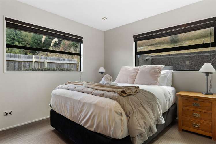 1 Goldleaf Hill Queenstown_14