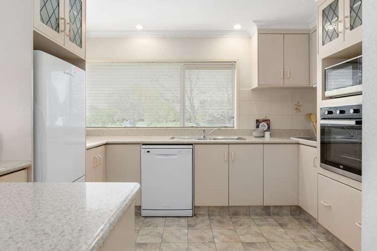 2 Longwood Place Harrowfield_4