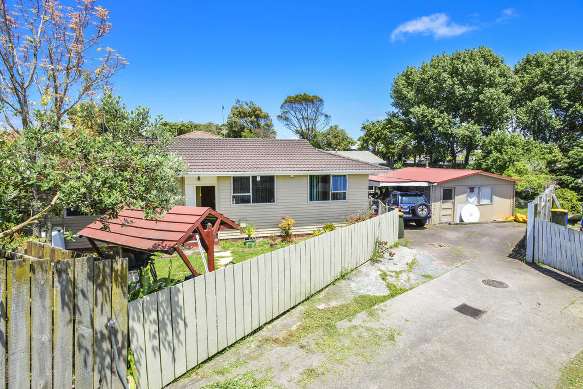 64 Henwood Road Mangere East_0