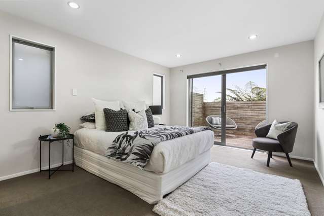 9/8 Wilk Lane Browns Bay_3