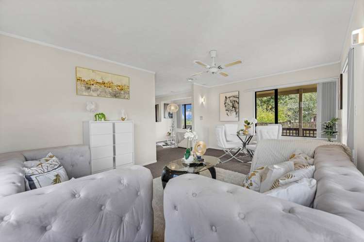 18 Greenstone Place Clover Park_11