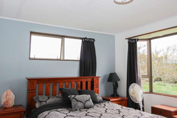 4 Perkins Street Tisbury_15