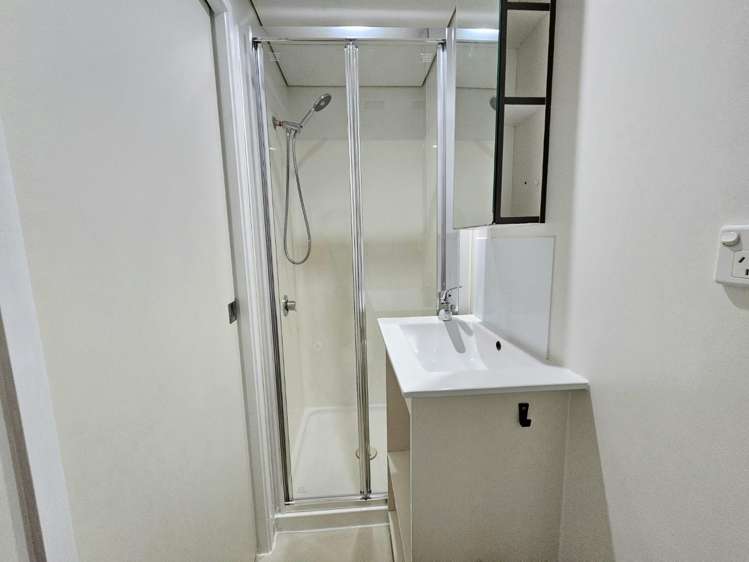 4C/15 Whitaker Place 10015_11