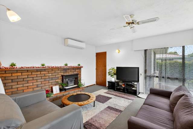 2A Read Crescent Clive_2