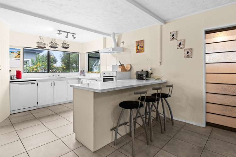 11a Cassino Crescent Onekawa_4