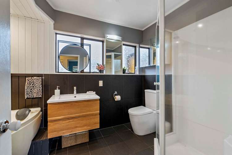 16 Hurstbourn Priors Goodwood Heights_8