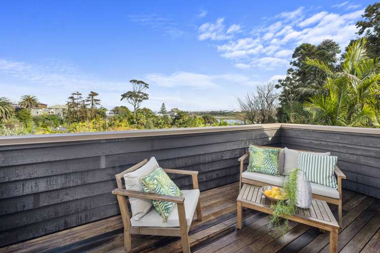 2/11 Francis Street Hauraki_25