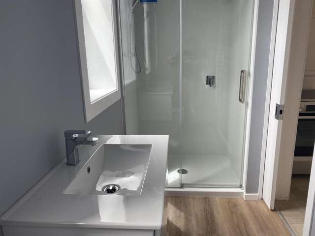 352 South Road 10263_3