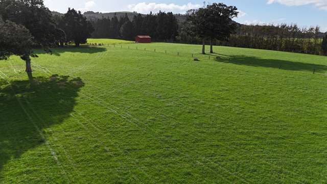 Prime Land Groomed To Go!