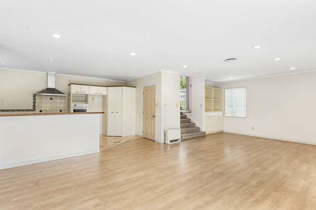 2/17 Maungarei Road Remuera_4
