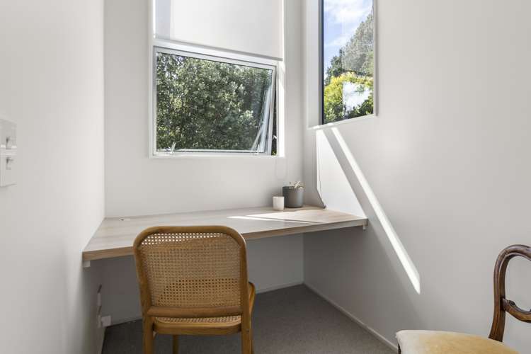 88 Queens Drive Oneroa_22