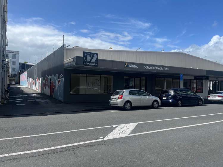 Part 52 Alexandra Street_0