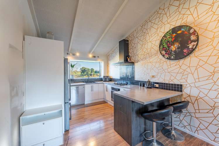 44 Barnes Street Glenwood_3