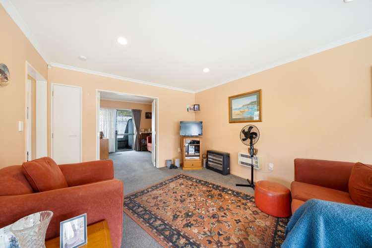 69/42 Main Road Tawa_5