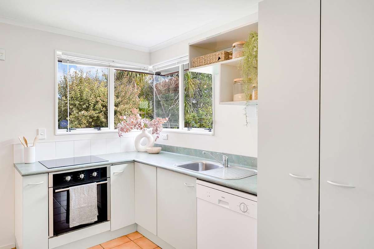 20 Bouverie Crescent_4