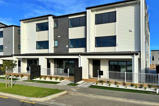 13 Awhi Way Karaka_2