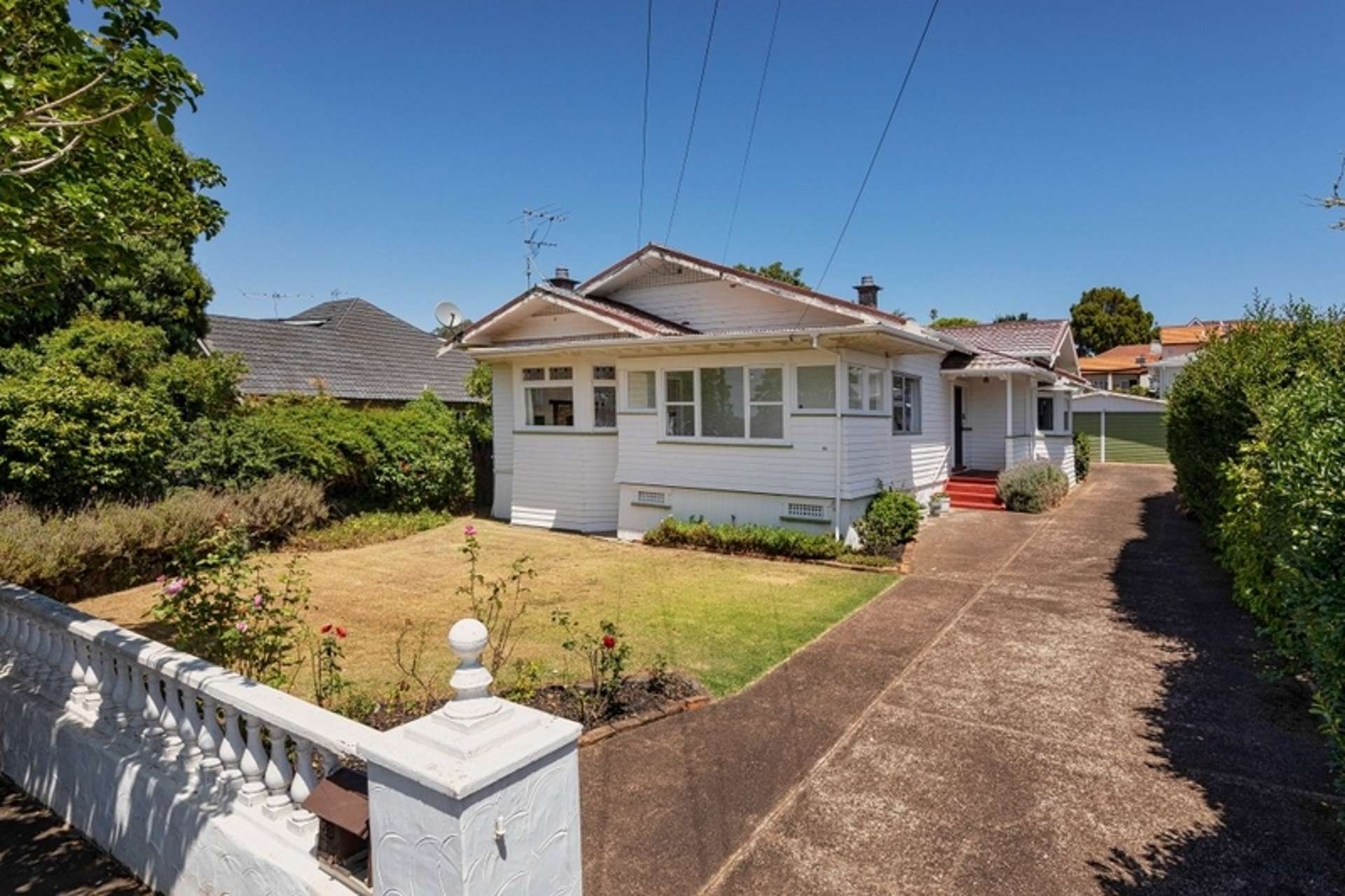 53 Lloyd Avenue Mount Albert_0