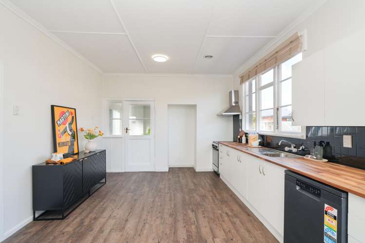 327 North Road_3