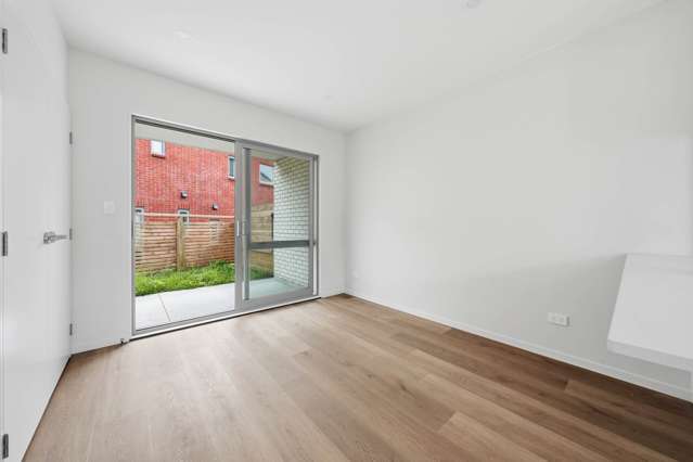 65 Te Ara Wai Mangere East_4