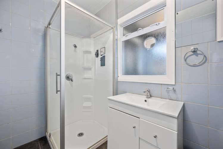 38 New Renwick Road Burleigh_14