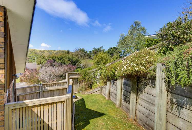 10 Sams Way Raumati South_32