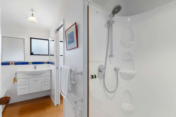 27c Oliver Street Point Chevalier_14