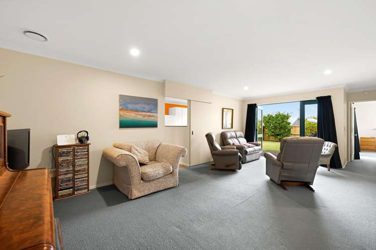 74 Ayrshire Drive Grandview Heights_9