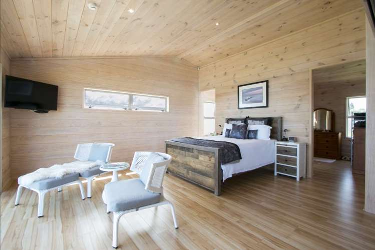 28 Sandleigh Drive Athenree_13