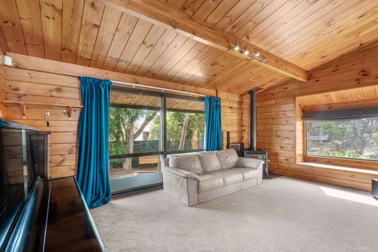 12 Sunningdale Street Wattle Downs_10